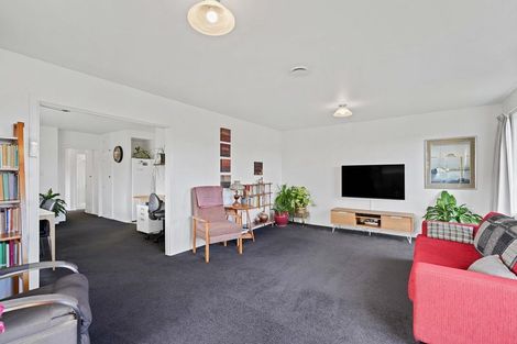 Photo of property in 28 Oldham Crescent, Halswell, Christchurch, 8025