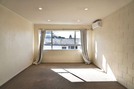 Photo of property in 6/27 Pakuranga Road, Pakuranga, Auckland, 2010