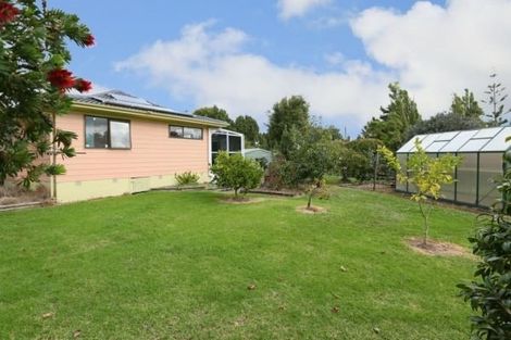 Photo of property in 565 Swanson Road, Ranui, Auckland, 0612