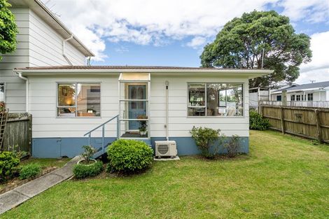 Photo of property in 3/332 Rangatira Road, Beach Haven, Auckland, 0626