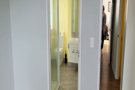 Photo of property in 13 Cooladerry Place, Rosehill, Papakura, 2113