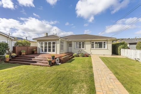 Photo of property in 78 Oxford Street, Tawa, Wellington, 5028