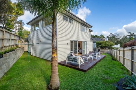 Photo of property in 13 Pin Oak Drive, Schnapper Rock, Auckland, 0632