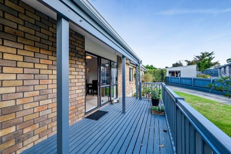 Photo of property in 24 Poplar Grove, Whalers Gate, New Plymouth, 4310