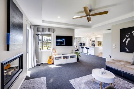 Photo of property in 28 Kaituna Place, Te Awa, Napier, 4110