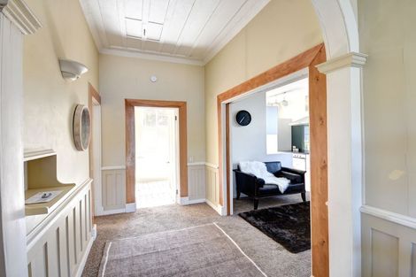 Photo of property in 235 Ravensbourne Road, Ravensbourne, Dunedin, 9022