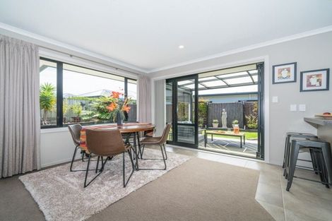 Photo of property in 7 Lorenzo Place, Kelvin Grove, Palmerston North, 4414