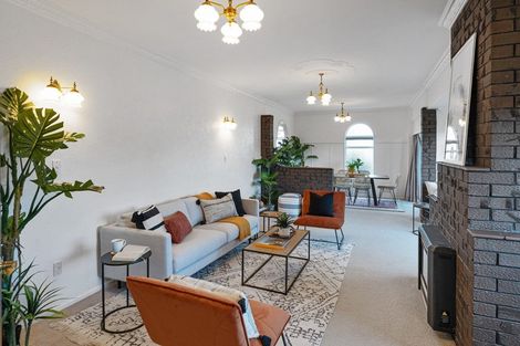 Photo of property in 2 Budleigh Street, Frankleigh Park, New Plymouth, 4310