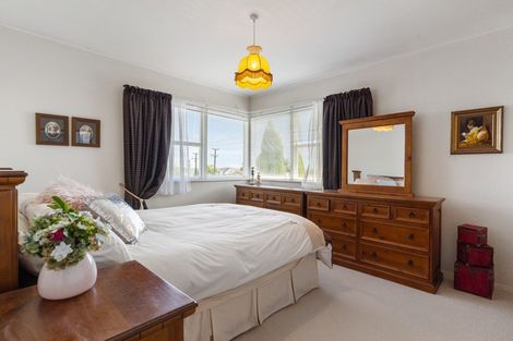 Photo of property in 109 Sandspit Road, Shelly Park, Auckland, 2014