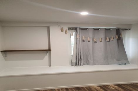 Photo of property in 18 Hydra Place, Glen Eden, Auckland, 0602