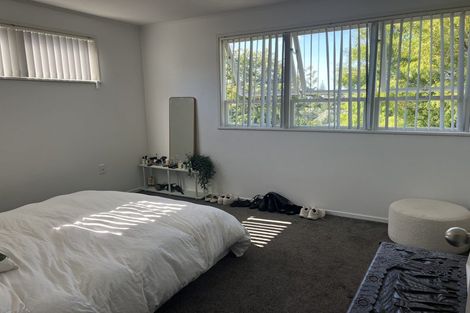 Photo of property in 3 Weatherly Road, Torbay, Auckland, 0630