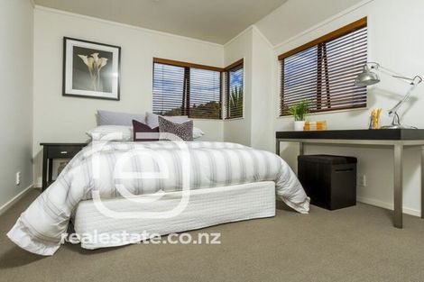 Photo of property in 1/112 Seaview Road, Glenfield, Auckland, 0629