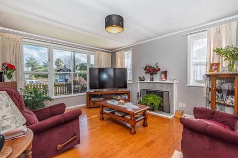 Photo of property in 8 Hayman Place, Beach Haven, Auckland, 0626
