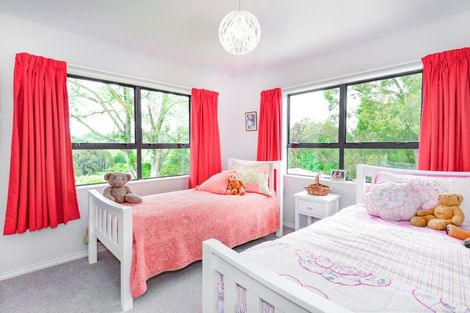 Photo of property in 83 Lane Road, Havelock North, 4130