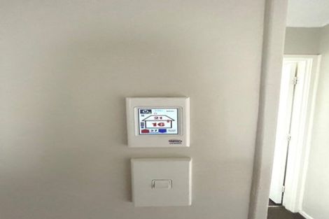 Photo of property in 2/25 Melleray Place, Randwick Park, Auckland, 2105