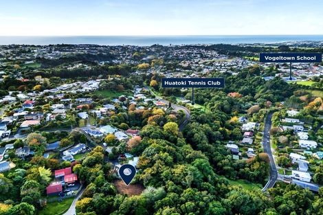 Photo of property in 21c Doralto Road, Frankleigh Park, New Plymouth, 4310