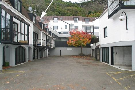 Photo of property in 18/10 Pitarua Street, Thorndon, Wellington, 6011