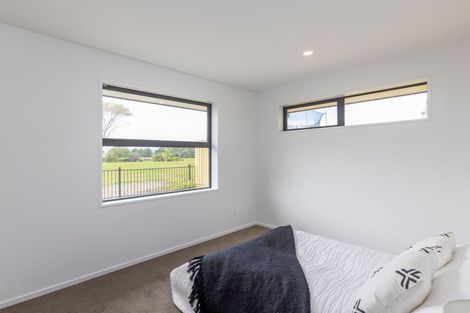 Photo of property in 400 Bower Avenue, Parklands, Christchurch, 8083
