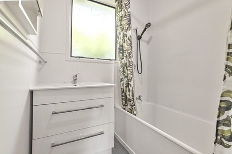 Photo of property in 805a Hastings Street North, Hastings, 4122