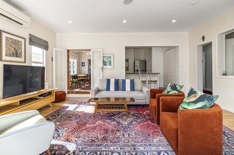 Photo of property in 40 Te Kawa Road, Greenlane, Auckland, 1061