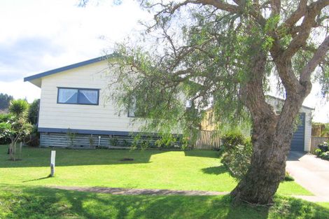 Photo of property in 124 Durrant Drive, Whangamata, 3620