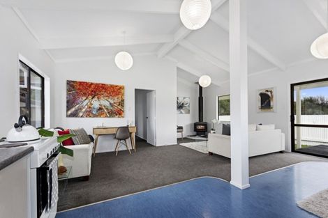 Photo of property in 100 Gillespies Road, Birchville, Upper Hutt, 5018