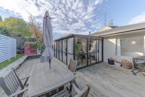 Photo of property in 10 Leeton Drive, Waipukurau, 4200