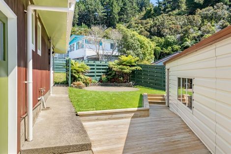 Photo of property in 2 Glenrae Grove, Silverstream, Upper Hutt, 5019