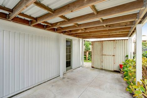 Photo of property in 13 Kowhai Street, Strandon, New Plymouth, 4312