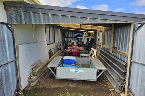 Photo of property in 1 Point Road, Mokau, 4376