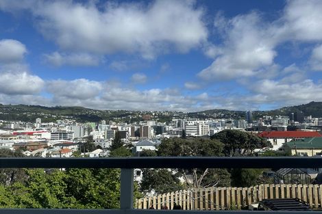 Photo of property in 1/24 Austin Street, Mount Victoria, Wellington, 6011