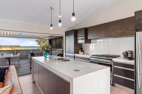 Photo of property in 107 Tangaroa Road, Whangamata, 3620