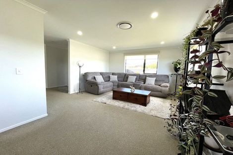 Photo of property in 26 Honeyfield Drive, Whalers Gate, New Plymouth, 4310