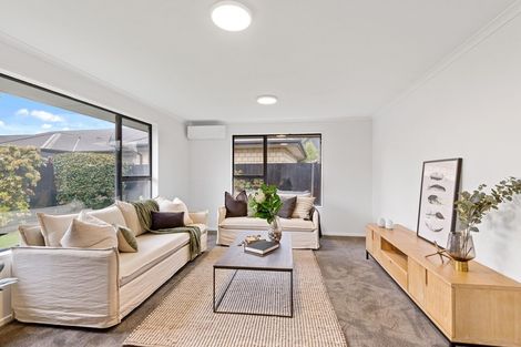 Photo of property in 1/14 Innisfree Place, Northwood, Christchurch, 8051