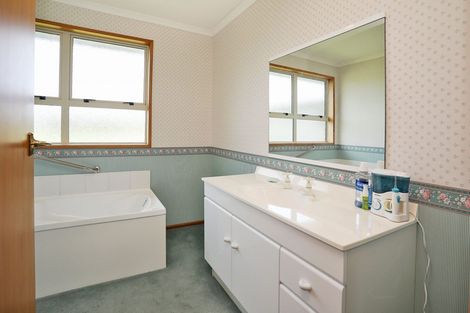 Photo of property in 188 Flora Road East, Makarewa, Invercargill, 9876