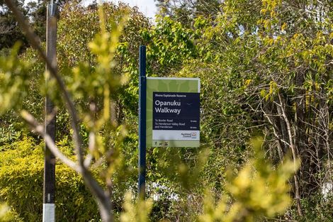 Photo of property in 7 Claret Place, Henderson, Auckland, 0612