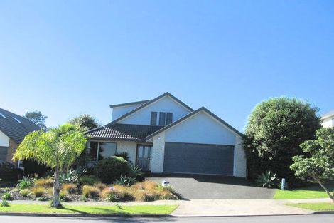Photo of property in 321 Hill Road, The Gardens, Auckland, 2105