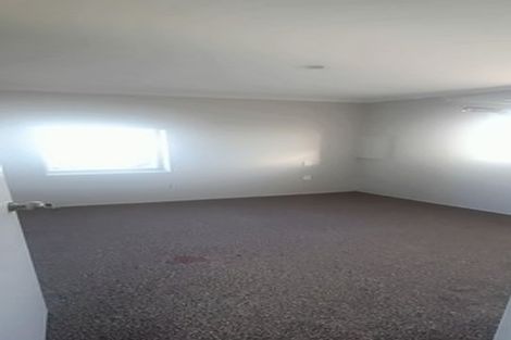 Photo of property in 120 Nicholson Road, Khandallah, Wellington, 6035