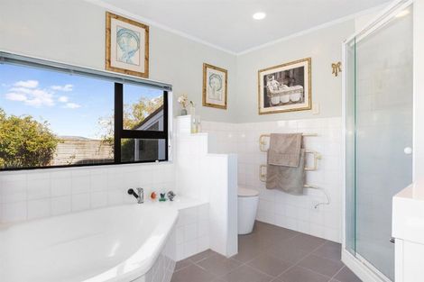 Photo of property in 26 Ogilvy Terrace, Plimmerton, Porirua, 5026