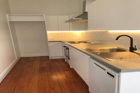 Photo of property in 20 Sugarloaf Road, Brooklyn, Wellington, 6021