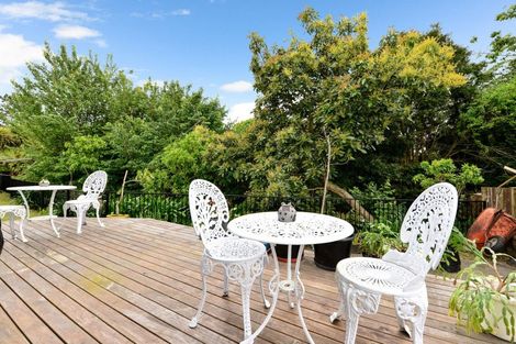 Photo of property in 21 Brookbank Place, Glenview, Hamilton, 3206