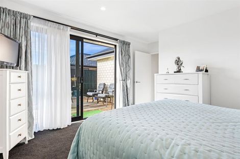 Photo of property in 16 Quinn Crescent, Woodend, 7610