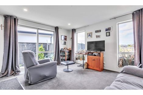 Photo of property in 27 Westpark Boulevard, Rangiora, 7400