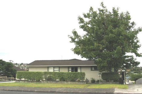 Photo of property in 3 Erica Road, Sunnynook, Auckland, 0620