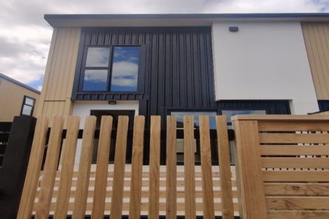 Photo of property in 4/7 Wainuiomata Road, Wainuiomata, Lower Hutt, 5014