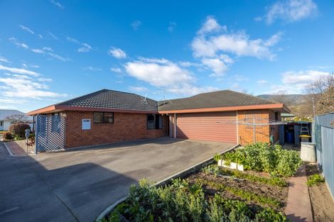 Photo of property in 3 Stead Crescent, Stoke, Nelson, 7011