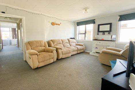 Photo of property in 18 Juliet Street, Stratford, 4332