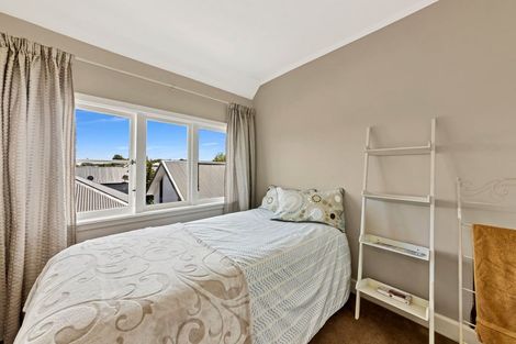 Photo of property in 36 Wades Avenue, Saint Martins, Christchurch, 8022