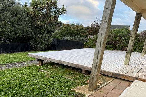 Photo of property in 13 Waikato Street, Island Bay, Wellington, 6023