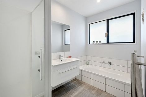 Photo of property in 63 Bradwell Crescent, Halswell, Christchurch, 8025